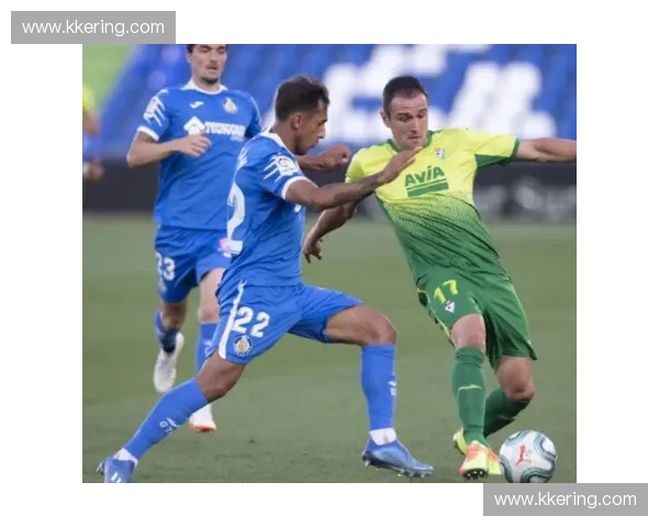 卢顿惜平诺丁汉森林 错失绝杀机会保级路艰 卢顿惜平诺丁汉森林 错失绝杀机会保级路艰