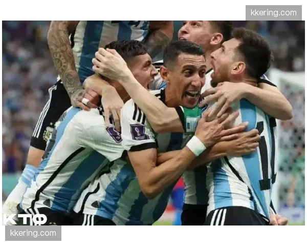 阿根廷莫利纳塔利亚菲科边翼卫,攻防两端往返能力与体能分配